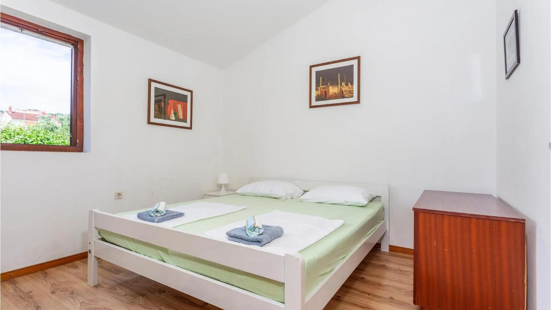 Nice Apartment In Pinezici With Wifi